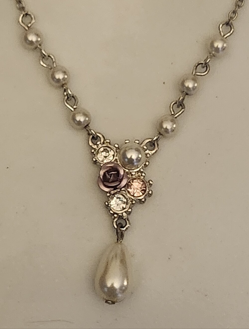 Vtg Avon Faux Pearl Drop Floral Pendant Necklace - Pink & Cream Accent